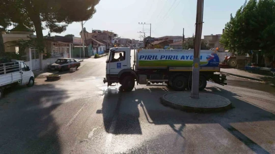 Aydın Büyükşehir Belediyesi'nden Acarlar'da temizlik seferberliği