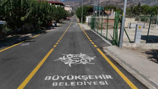 Aydın Büyükşehir Belediyesi'nden Buharkent'te yol hamlesi