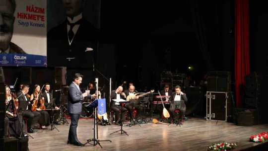 Aydın Büyükşehir Belediyesi, şair Nazım Hikmet'i andı