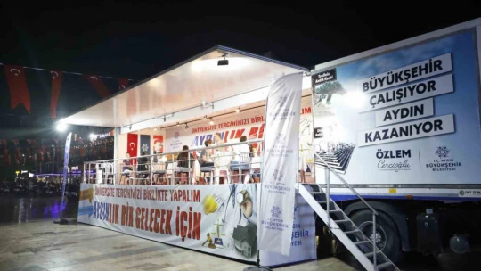 Aydın Büyükşehir Belediyesi tercih tırı yoğun ilgi görüyor