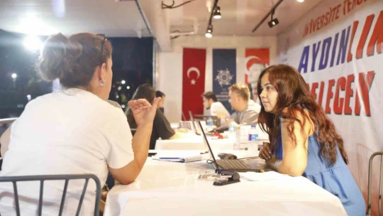 Aydın Büyükşehir Belediyesi tercih tırı yoğun ilgi görüyor