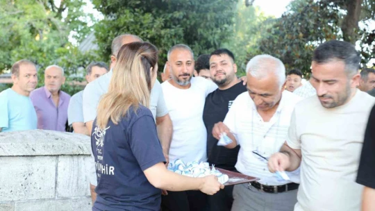 Aydın Büyükşehir Belediyesi vatandaşlarla bayramlaştı