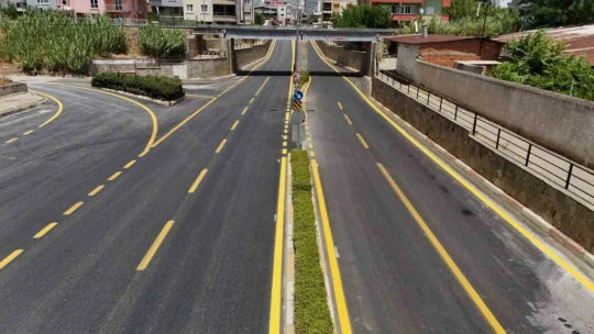 Aydın Büyükşehir Belediyesi yolları tek tek yeniliyor