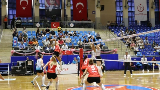 Aydın Büyükşehir Belediyespor, evinde kaybetti
