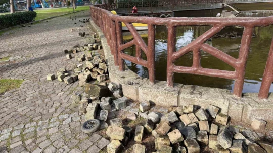 Aydın Büyükşehir'den Sümerpark'ta kapsamlı temizlik ve bakım çalışması