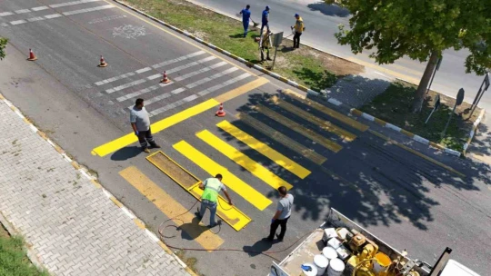 Aydın Büyükşehir, Kuşadası'nda çalışmalarını sürüdürüyor