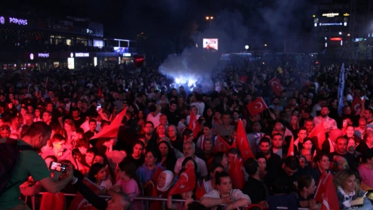Aydın CHP'de kutlamalar başladı