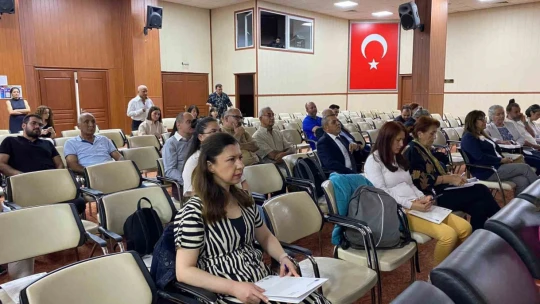 Aydın'da 'İklim Dirençli Doğa Dostu Zeytincilik Eğitimi' verildi