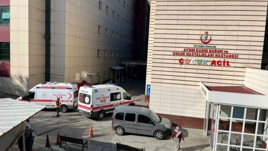 Aydın'da 16 öğrenci 'gıda zehirlenmesi' şüphesiyle hastaneye kaldırıldı.