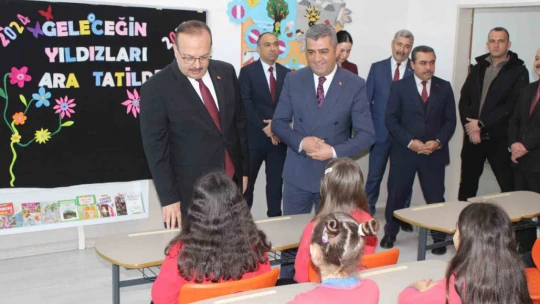 Aydın'da 189 bin öğrenci karne aldı