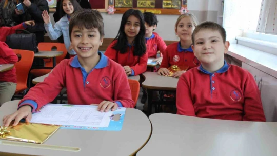Aydın'da 189 bin öğrenci karne aldı