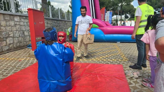Aydın'da 23 Nisan coşkusu Tekstil Park'ta yaşanıyor