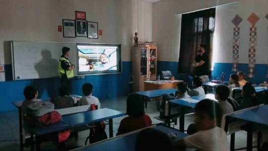 Aydın'da 69 öğrenci 'trafik dedektifi' oldu