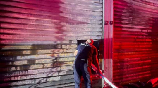 Aydın'da alevler geceyi aydınlattı: Oto yağcıda büyük maddi hasar meydana geldi