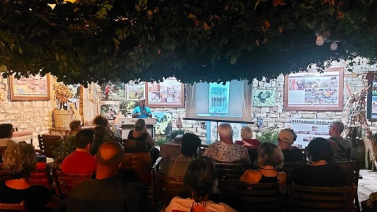 Aydın'da Bafa Gölü'nün 8 bin yıllık hikayesi konuşuldu