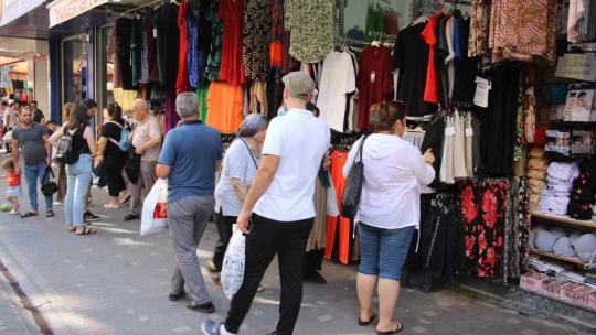 Aydın'da çarşı pazar yoğunluğu
