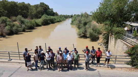 Aydın'da çiftçilerin su eylemi