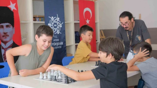 Aydın'da çocuklar satrançla düşünmeyi öğreniyor