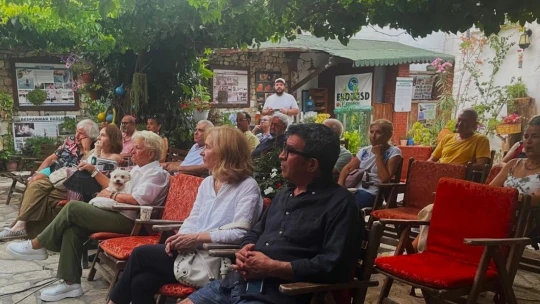 Aydın'da doğaseverler Büyük Menderes'e dikkat çekti