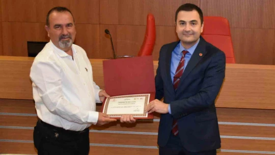Aydın'da emekli olmuş doktor ve sağlık çalışanları unutulmadı