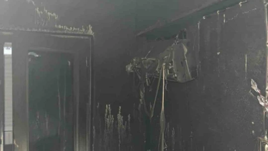 Aydın'da evde çıkan yangında 2 kişi dumandan etkilendi