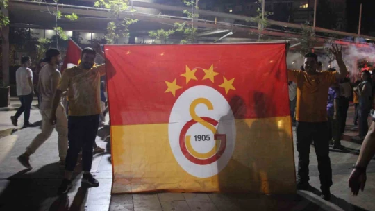Aydın'da Galatasaraylılar meydana sığmadı