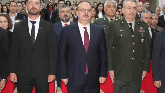 Aydın'da gazi ve şehit yakınlarına Devlet Övünç Madalya Beratı takdim edildi