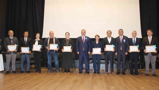 Aydın'da göreve yeni başlayan 14 öğretmen yemin etti