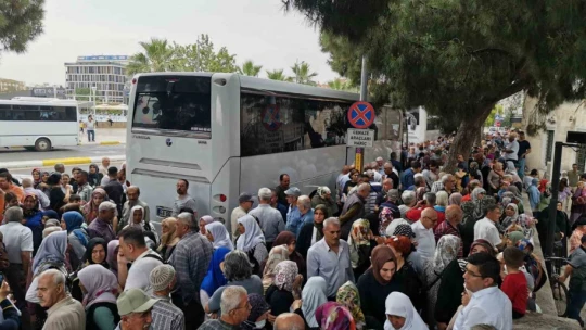 Aydın'da hacı adayları dualarla uğurlandı