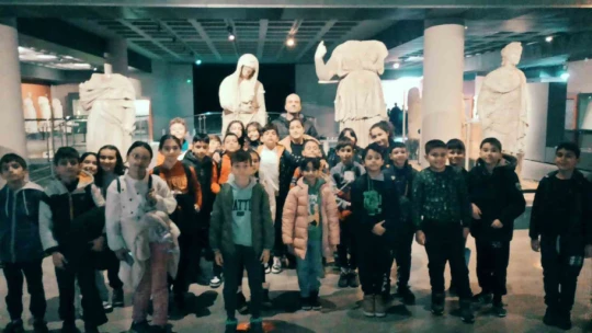 Aydın'da ilkokul öğrencileri, Sosyal Bilgiler dersini tarihle buluşturdu