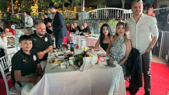 Aydın'da İrem Derici ile Beş Yıldızlı Şampiyonluk Kutlaması