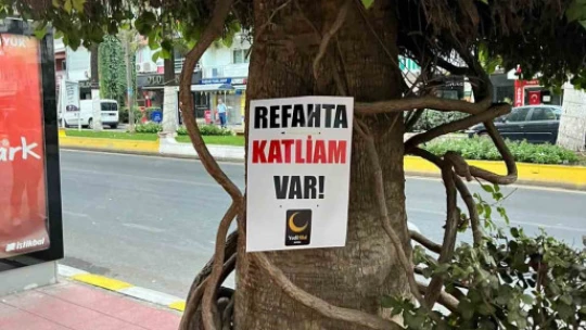 Aydın'da İsrail'e pankartlı protesto