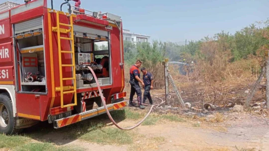 Aydın'da itfaiye ekipleri yangından yangına koştu