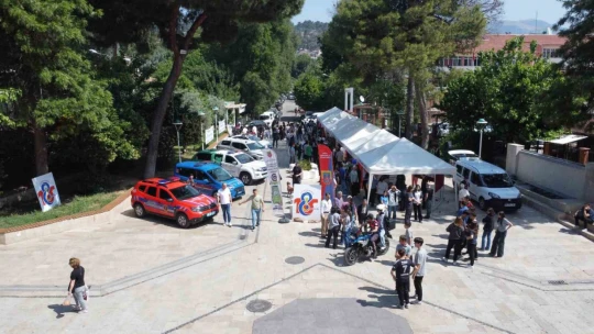 Aydın'da jandarma ekipleri öğrencilerle buluştu