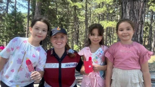 Aydın'da jandarma ekipleri vatandaşları bilgilendiriyor