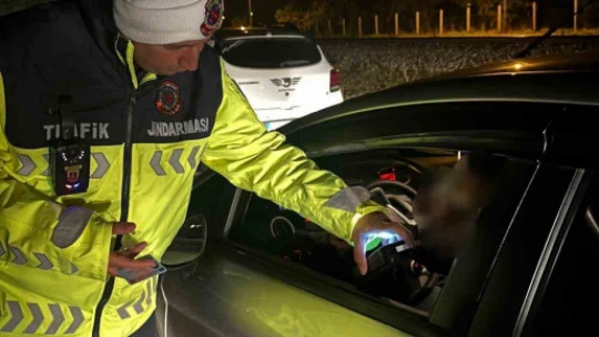 Aydın'da jandarma ekiplerince drone destekli gece denetimi gerçekleştirildi
