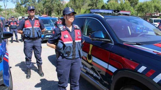 Aydın'da jandarma filosuna 52 yeni araç katıldı