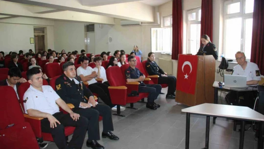 Aydın'da jandarmanın çalışmaları lise öğrencilerine tanıtıldı