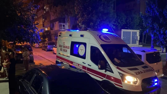 Aydın'da korkutan yangın: Mahsur kalan kadın demir parmaklıkları kesilerek kurtarıldı