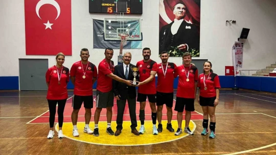 Aydın'da kurumlar yarıştı, çekişmeli turnuva sona erdi