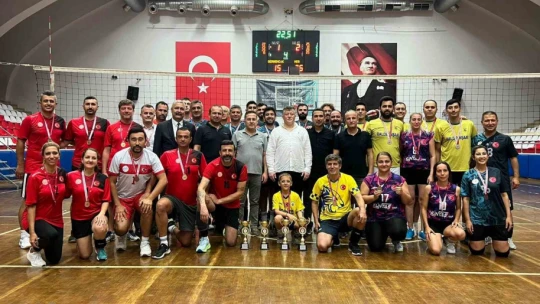 Aydın'da kurumlar yarıştı, çekişmeli turnuva sona erdi