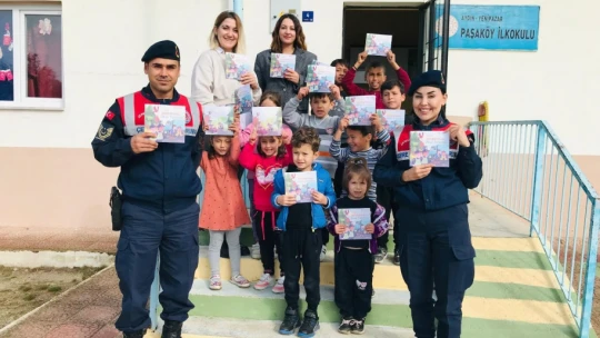 Aydın'da minik kalplere hayvan sevgisi aşılanıyor