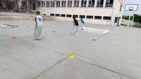 Aydın'da minikler, sporu yaşam tarzı haline getiriyor