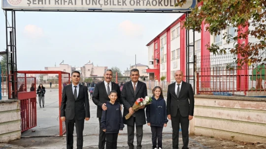 Aydın'da öğrenciler ara tatilin ardından ders başı yaptı