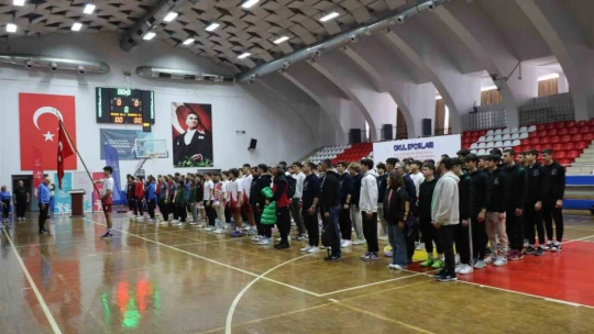 Aydın'da Okul Sporları Basketbol Yarı Final Müsabakaları başladı