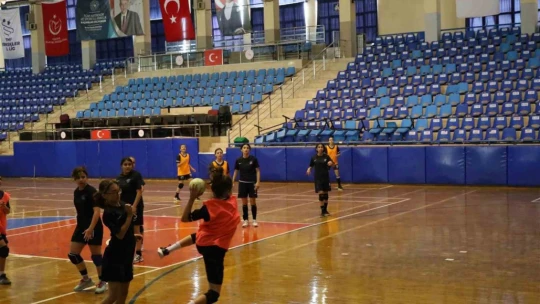 Aydın'da Okullar Arası Hentbol Turnuvası sona erdi