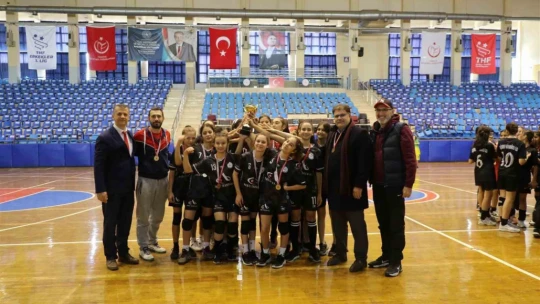 Aydın'da Okullar Arası Hentbol Turnuvası sona erdi