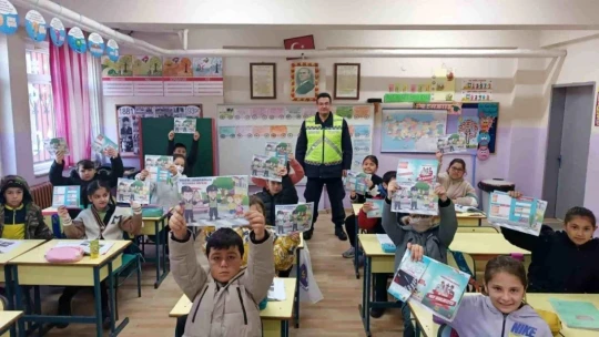 Aydın'da ortaokul öğrencilerine trafik eğitimi verildi