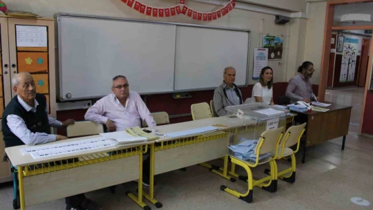 Aydın'da oy kullanma işlemi başladı