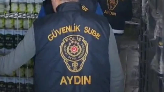Aydın'da polis ekipleri 3,5 ton tağşiş yağ ele geçirdi